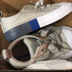 Infants converse size 6